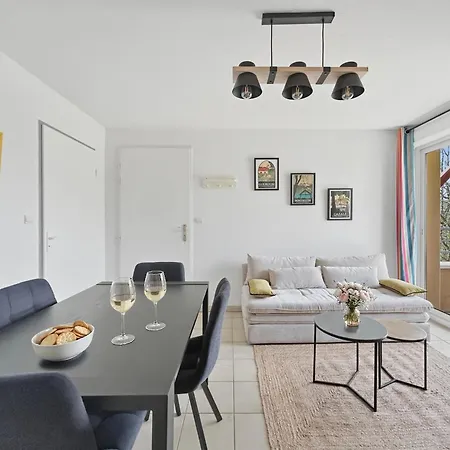 T3 Classe 3 Avec Piscine, Parking & Terrasse Appartement