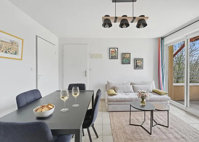 T3 Classe 3 Avec Piscine, Parking & Terrasse Appartement