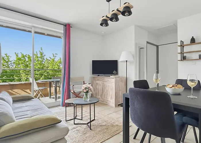 Appartement T3 Classe 3 Avec Piscine, Parking & Terrasse *