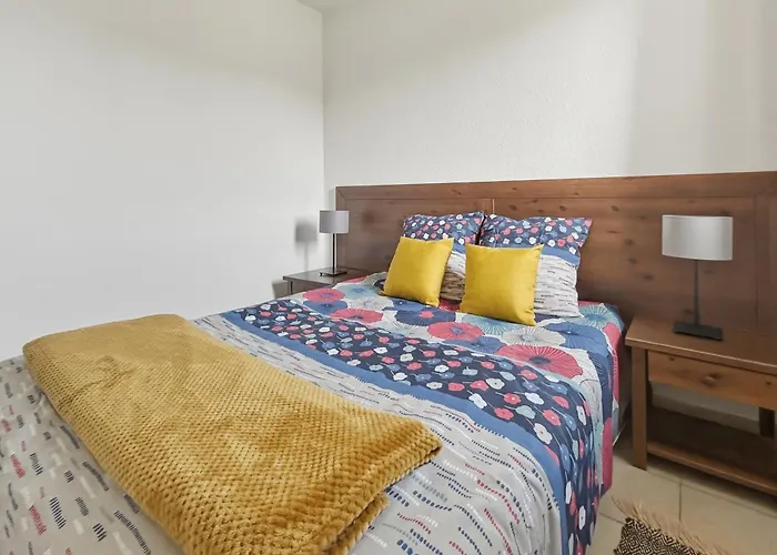 T3 Classe 3 Avec Piscine, Parking & Terrasse *