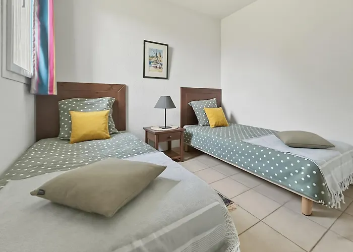 T3 Classe 3 Avec Piscine, Parking & Terrasse Prayssac