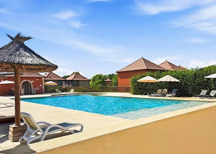 T3 Classe 3 Avec Piscine, Parking & Terrasse Appartement *